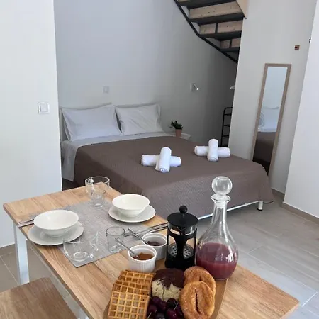 Niko's-nana's For Two Apartment *