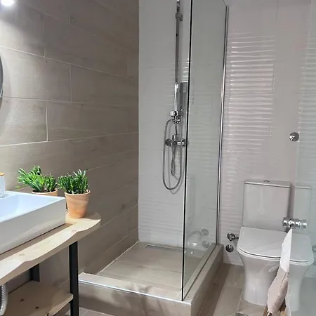 Niko's-nana's For Two *